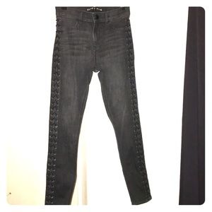 Express jeans with lace-up sides. Size 6